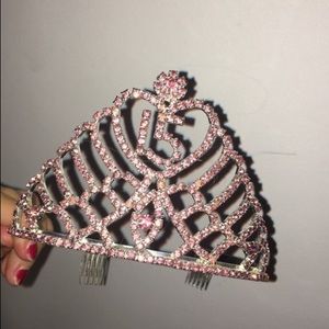 Quinceñera crown